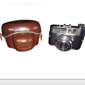 Vintage German Voigtlander Prontor SLK Camera and leather case.